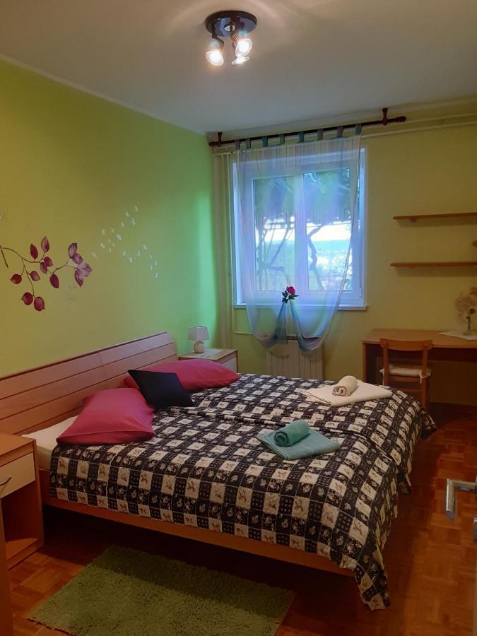 Apartments And Rooms Knez ปอร์โตรอซ ภายนอก รูปภาพ