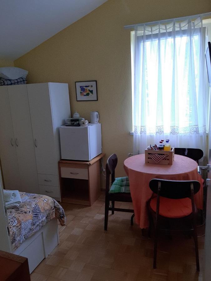 Apartments And Rooms Knez ปอร์โตรอซ ภายนอก รูปภาพ