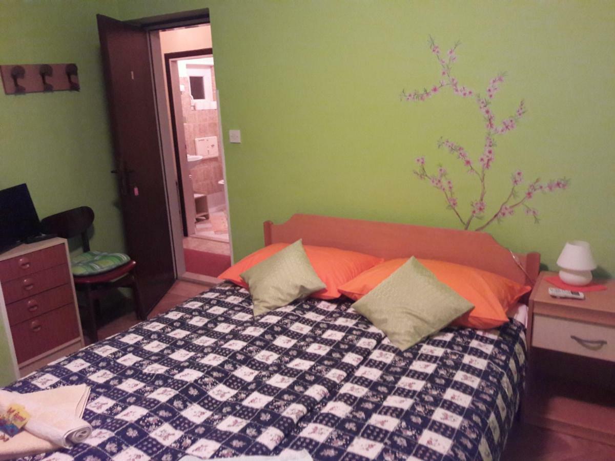 Apartments And Rooms Knez ปอร์โตรอซ ภายนอก รูปภาพ
